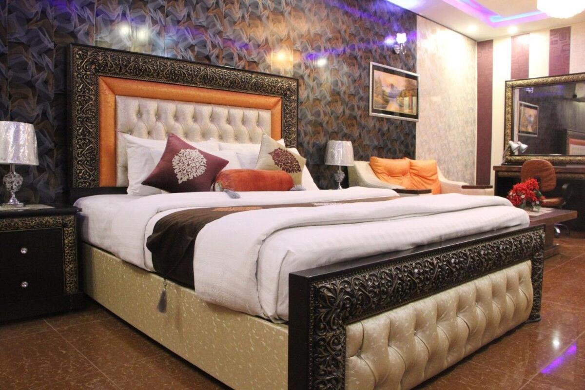 לאהור Hotel The Leschanze מראה חיצוני תמונה